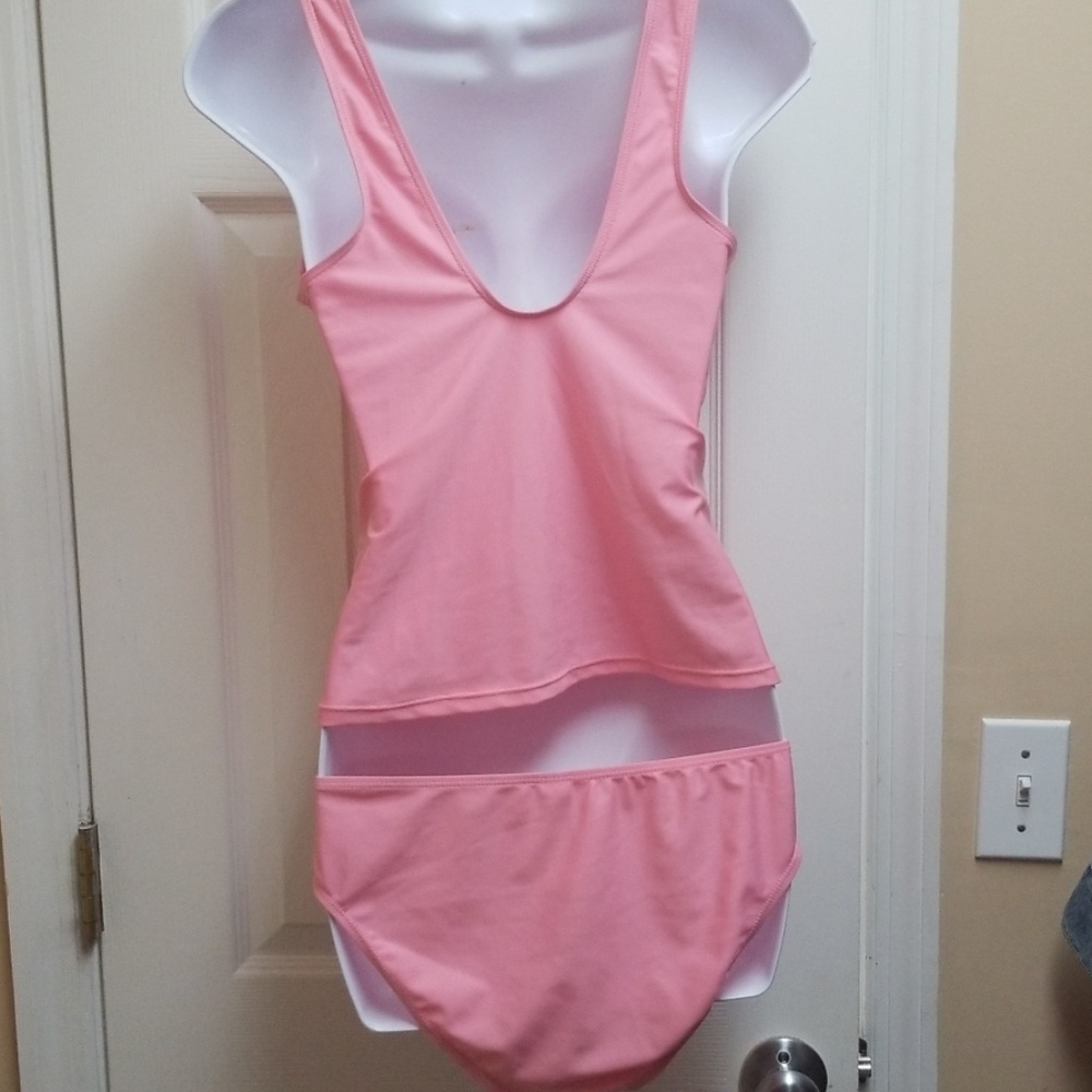 Tankini Set - Picture 2 of 3